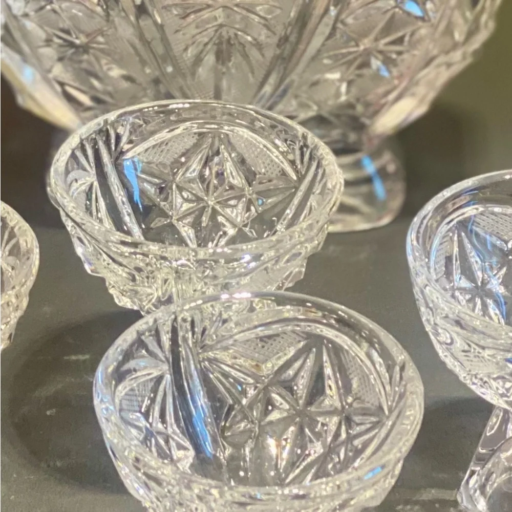 Elegant Crystal Decanter Set with Glasses